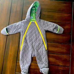 Baby Boden quilted hooded gray sleeper with yellow zippers